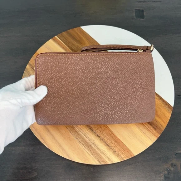 Coach Double Zip Wallet in Signature Canvas with Floral Print - Picture 2 of 12